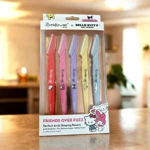 Hello Kitty Friends Over Fuzz Arch Shaping Razors